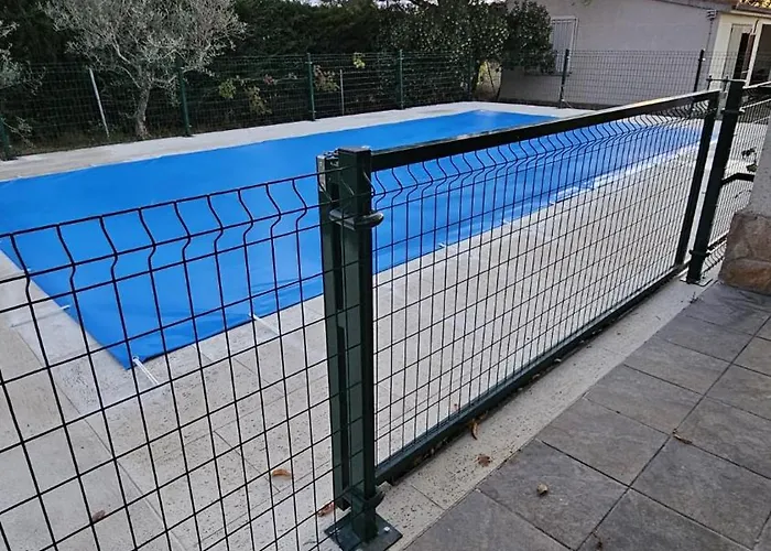 Tres Hermanos Con Piscina Privada Vakantiehuis *